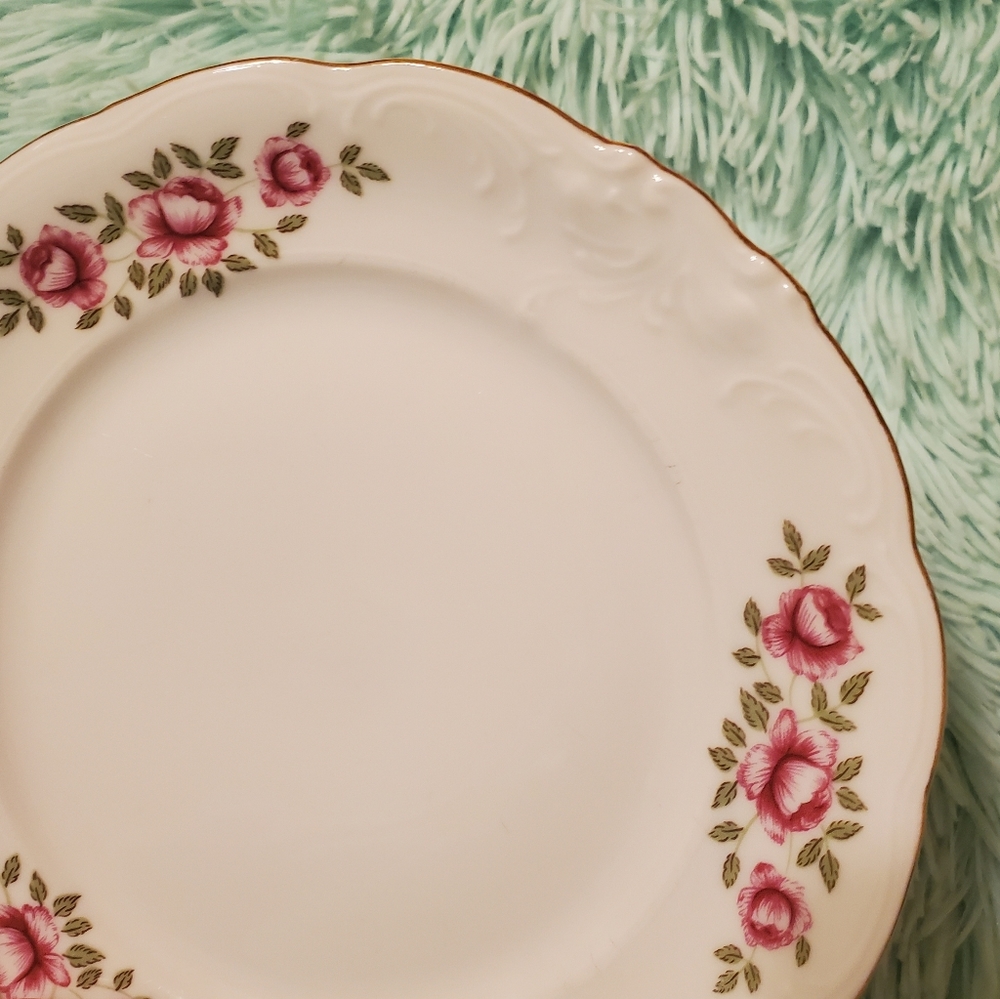 Walbrzych Avon Rose Small Plates - Picture 2 of 6